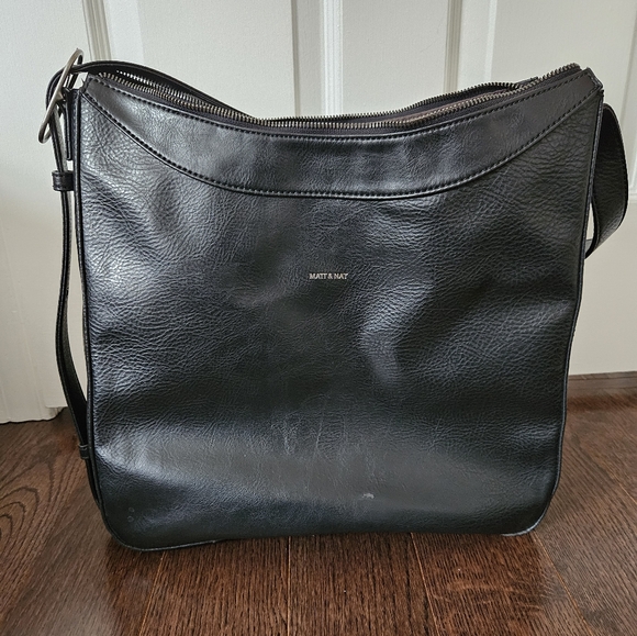 Matt & Natt Black Crossbody Tote Purse - Picture 1 of 6